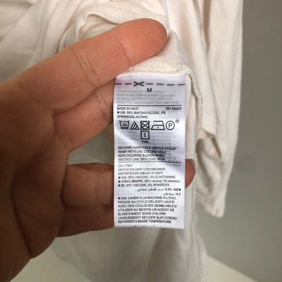 Old Navy V Neck Neutral Top - Picture 5 of 5